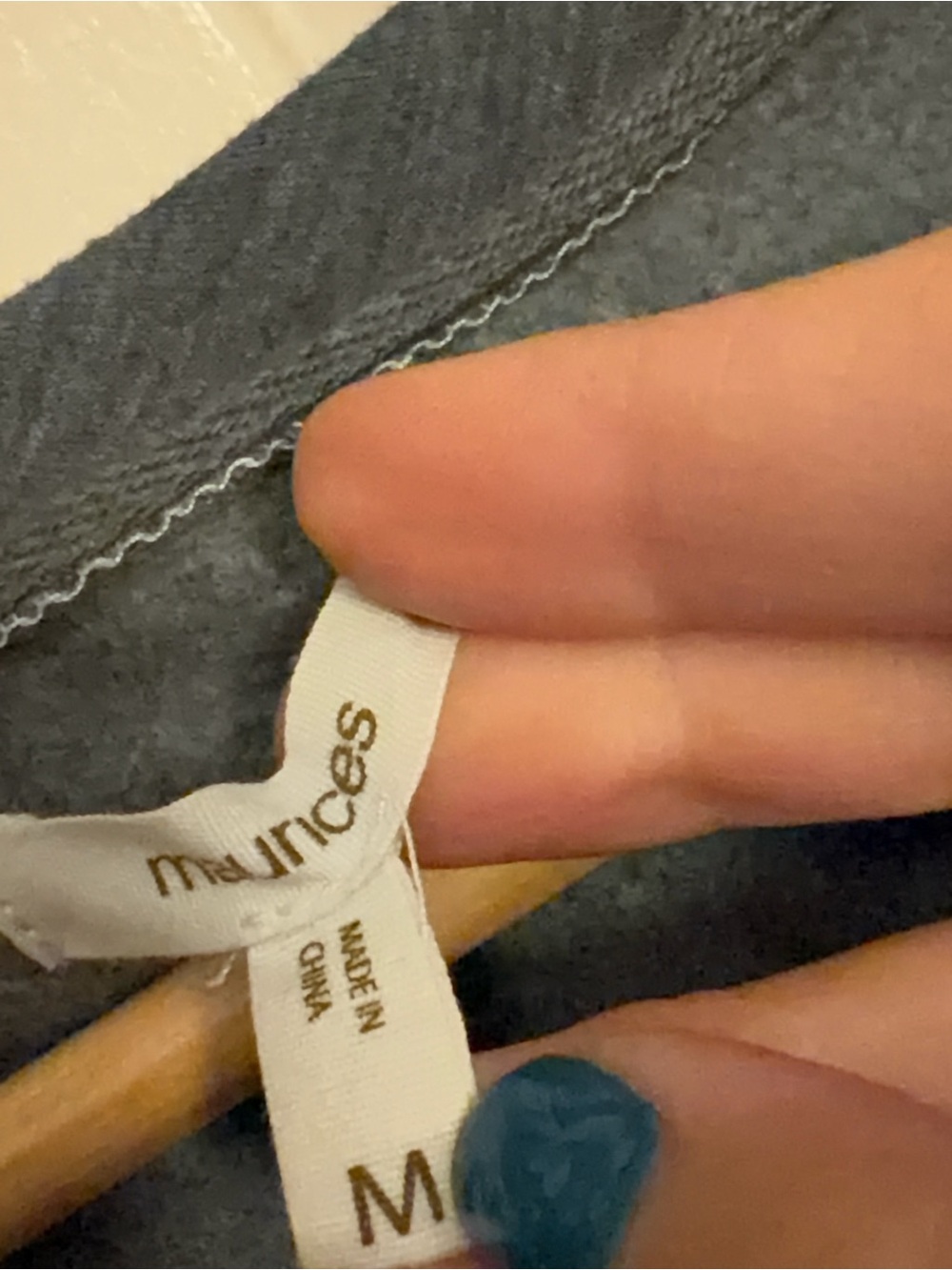 Maurices Ombre Dip Dye Crewneck Sweatshirt Medium Slate Blue Seafoam Long Sleeve - Picture 4 of 7